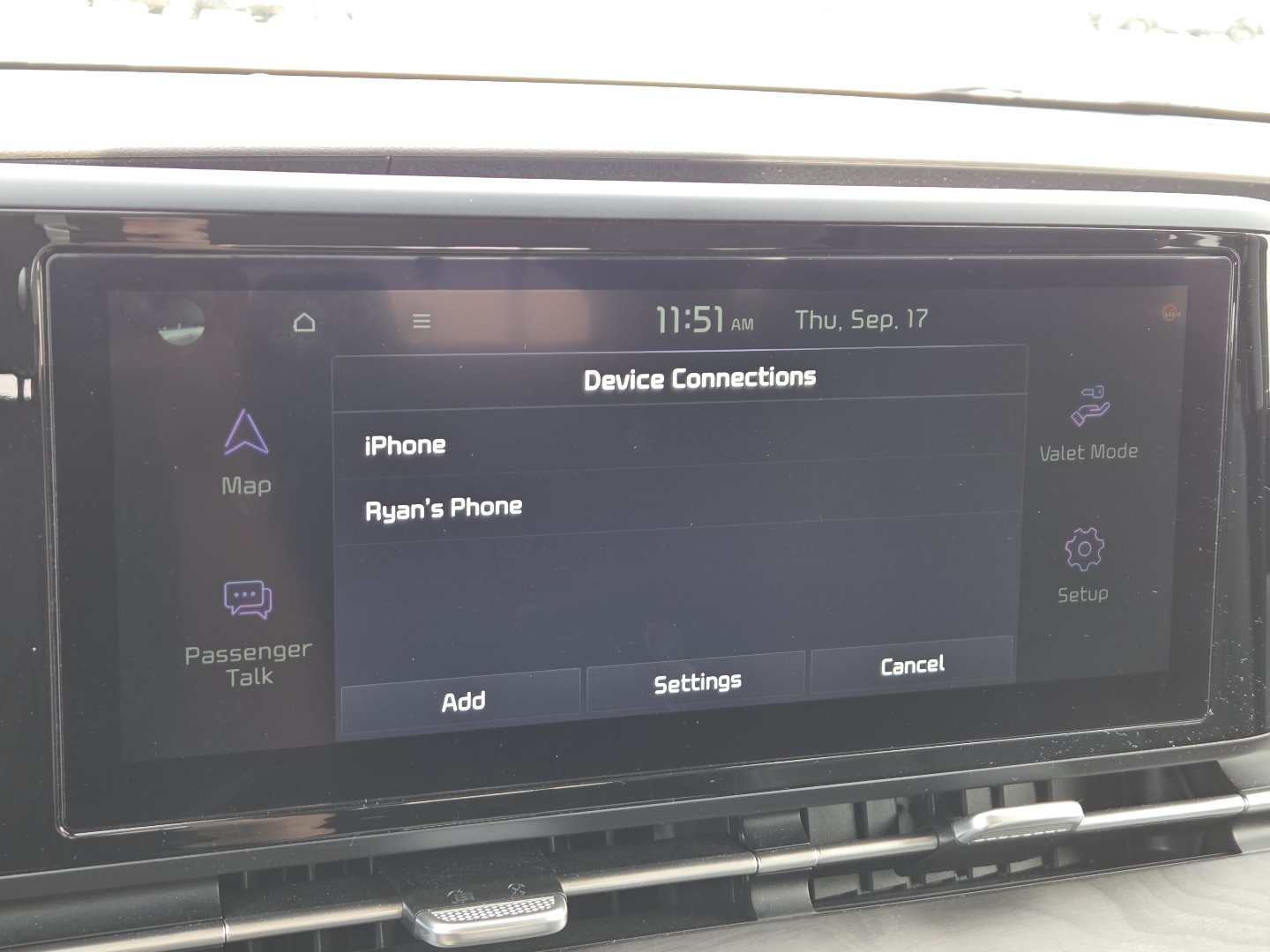 Used 2024 Kia Carnival EX FWD image 27