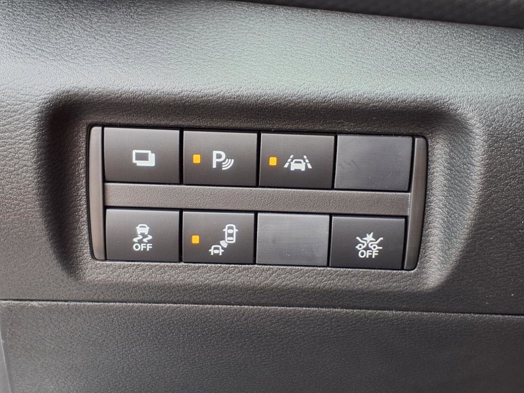 New 2025 Nissan Kicks Play S FWD image 20