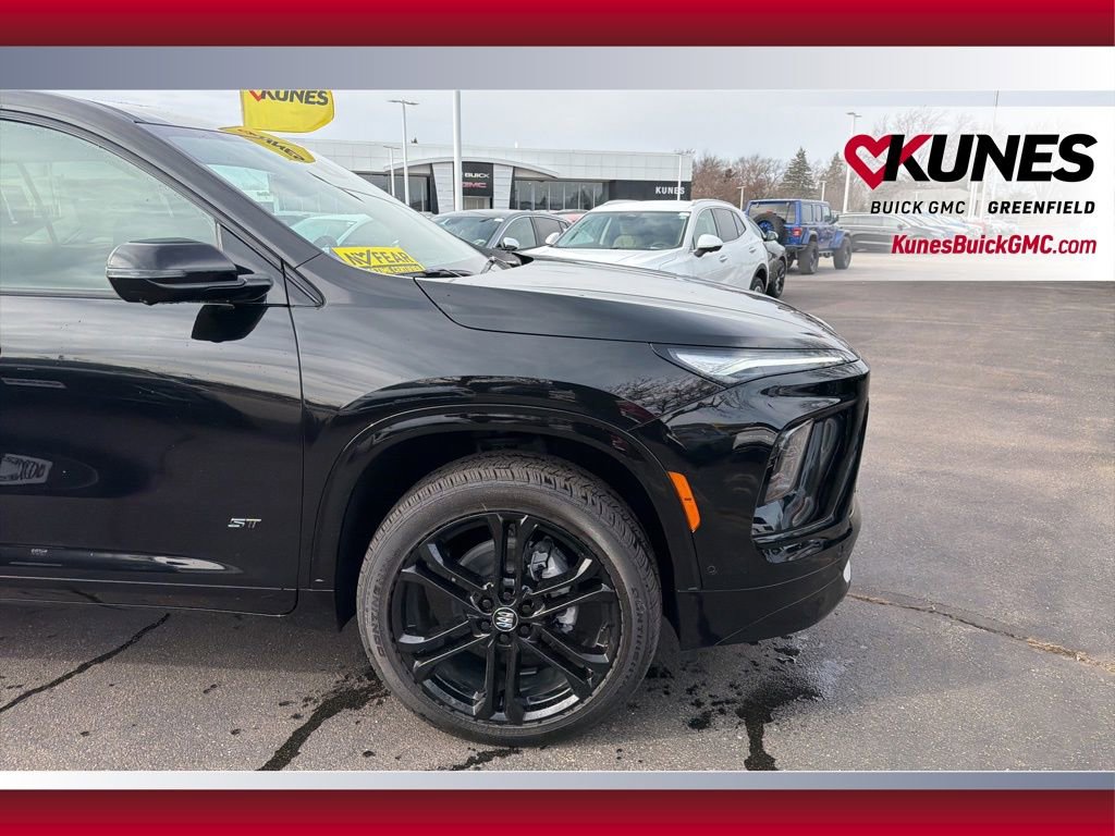 New 2026 Buick Enclave Sport Touring w/ Super Cruise Package image 13