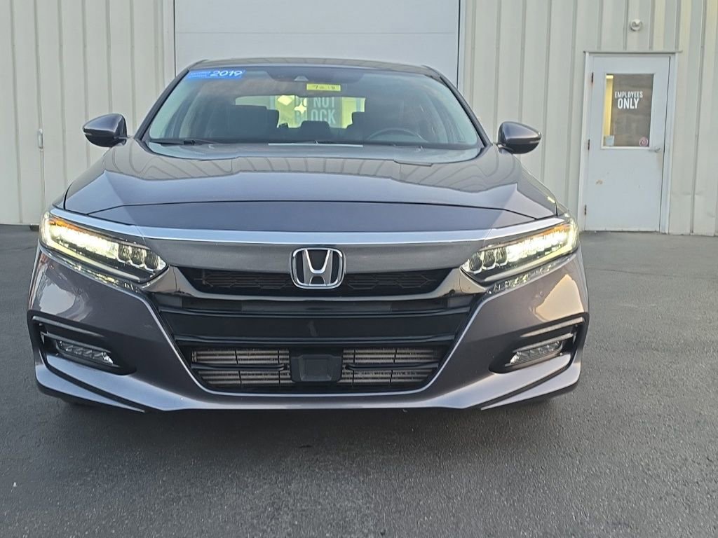 Certified 2019 Honda Accord Touring image 2