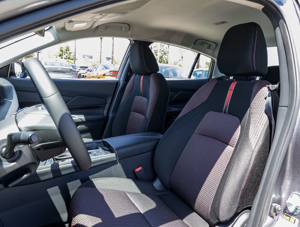 New 2026 Nissan Sentra SR FWD image 16