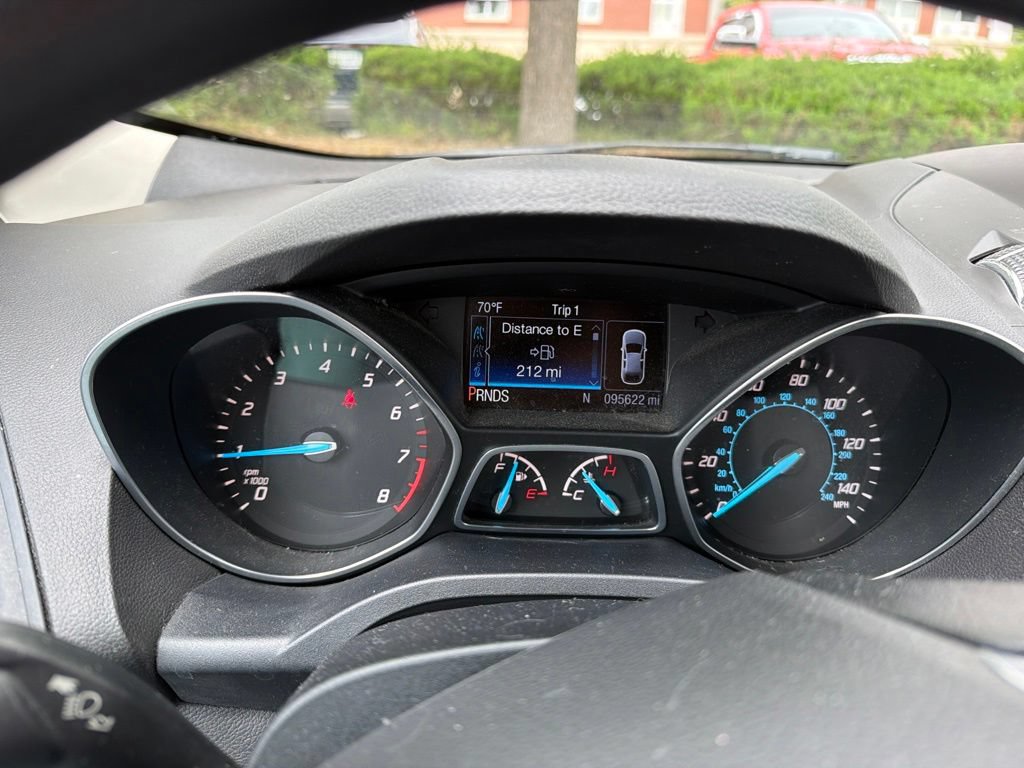 Used 2014 Ford Escape SE w/ Equipment Group 201A FWD image 5