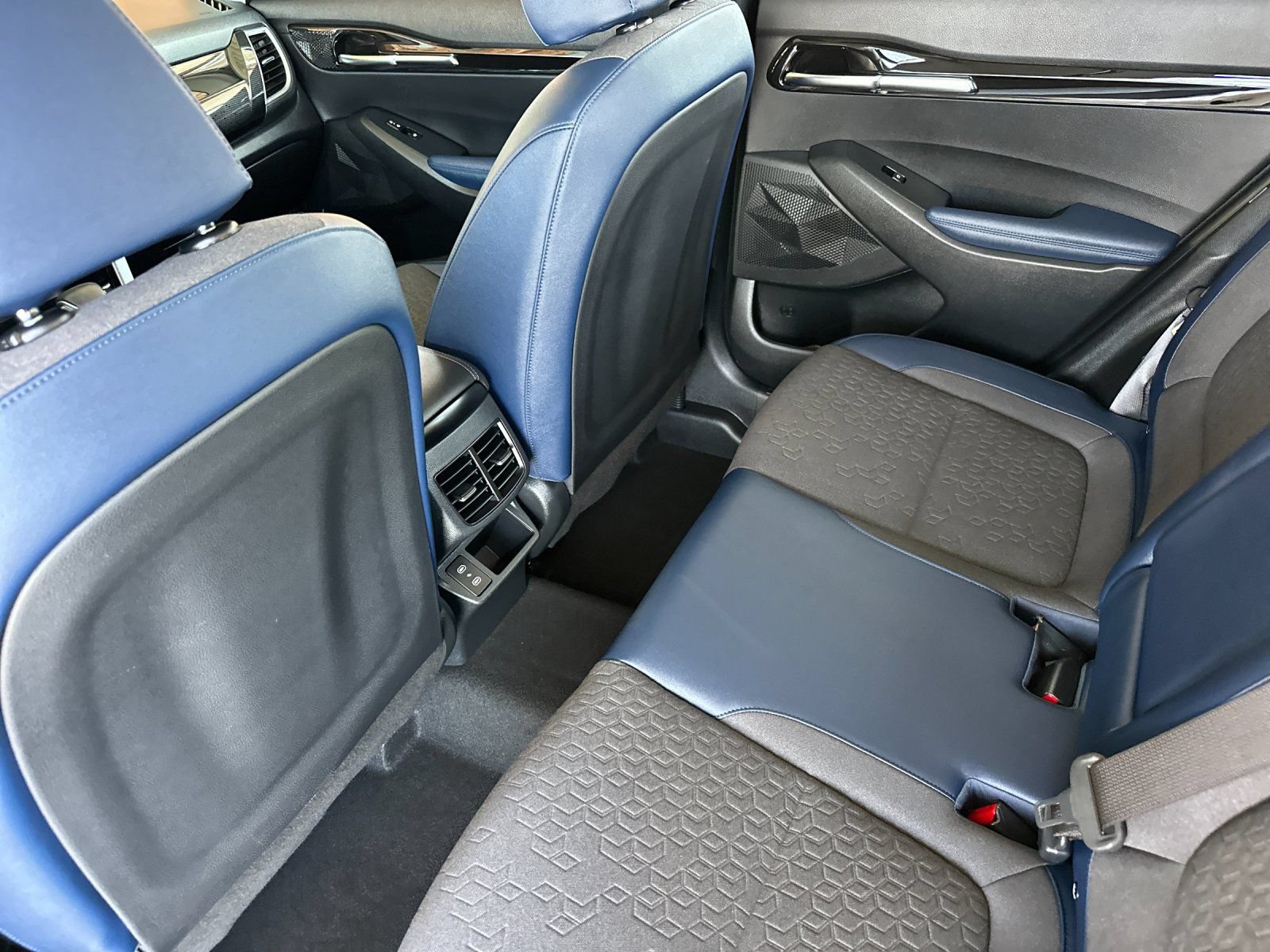 Certified 2024 Kia Seltos S AWD/4WD image 16