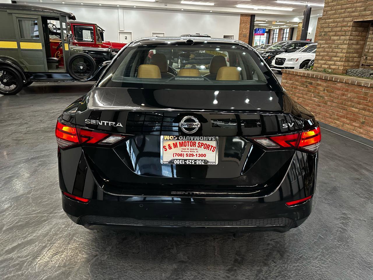 Used 2021 Nissan Sentra SV w/ SV Premium Package FWD image 6