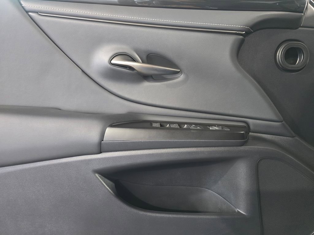 Used 2021 Lexus ES 350 image 12