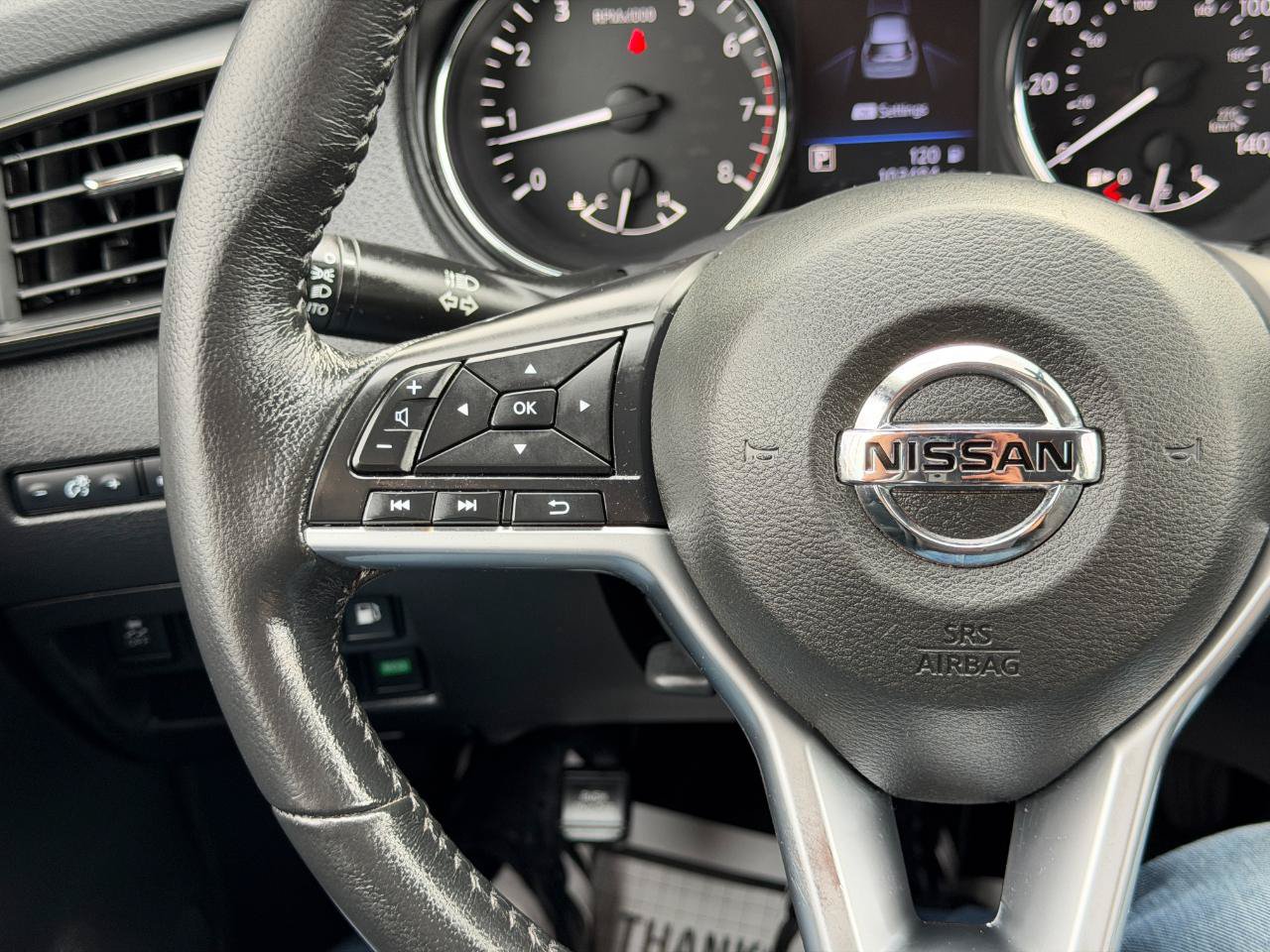 Used 2018 Nissan Rogue SV AWD/4WD image 63