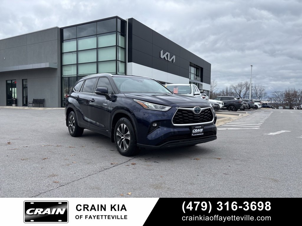 Used 2020 Toyota Highlander XLE