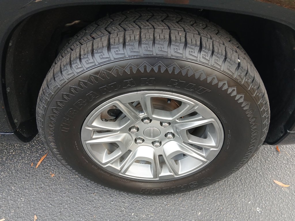 Used 2024 Jeep Wagoneer L Base image 21