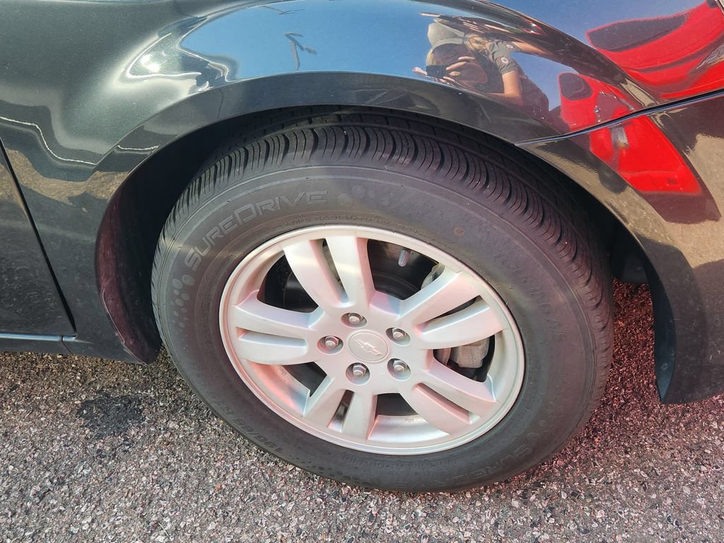 Used 2014 Chevrolet Sonic LT FWD image 7