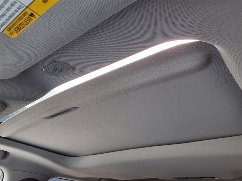 Used 2024 Toyota Highlander XLE image 24