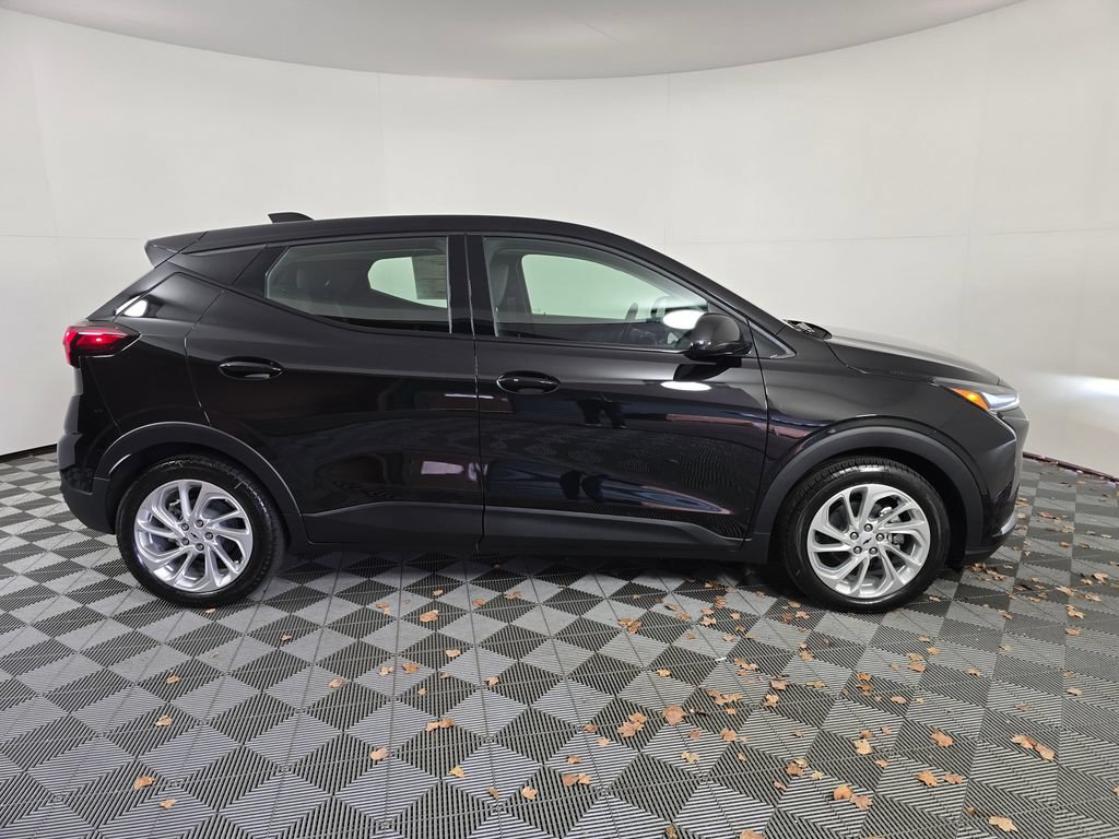 New 2027 Chevrolet Bolt LT w/ Comfort Package FWD image 8