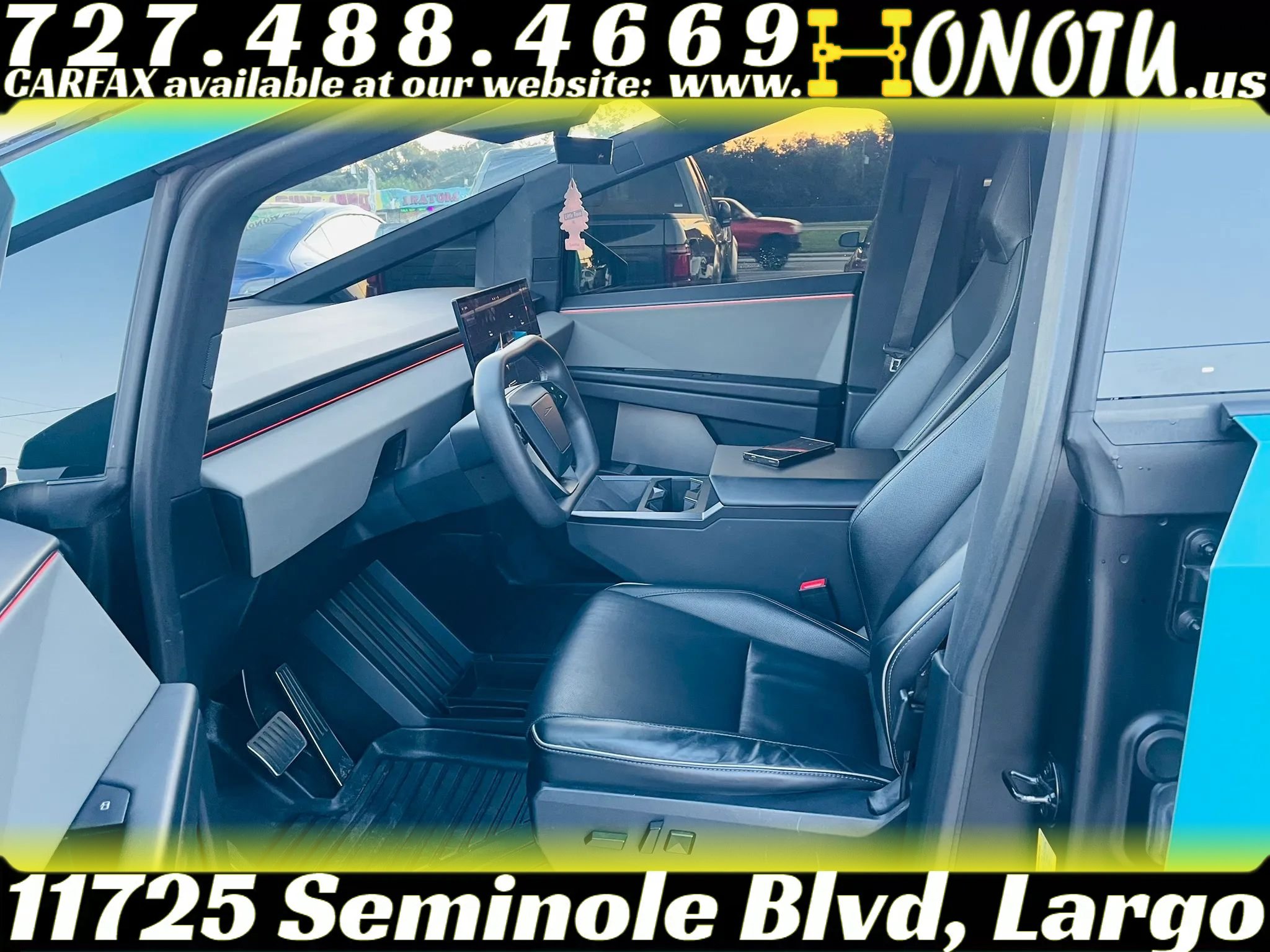 Used 2024 Tesla Cybertruck AWD Crew Cab image 11