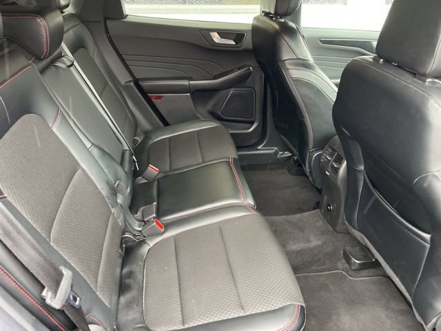 Used 2025 Ford Escape ST-Line Select AWD/4WD image 10