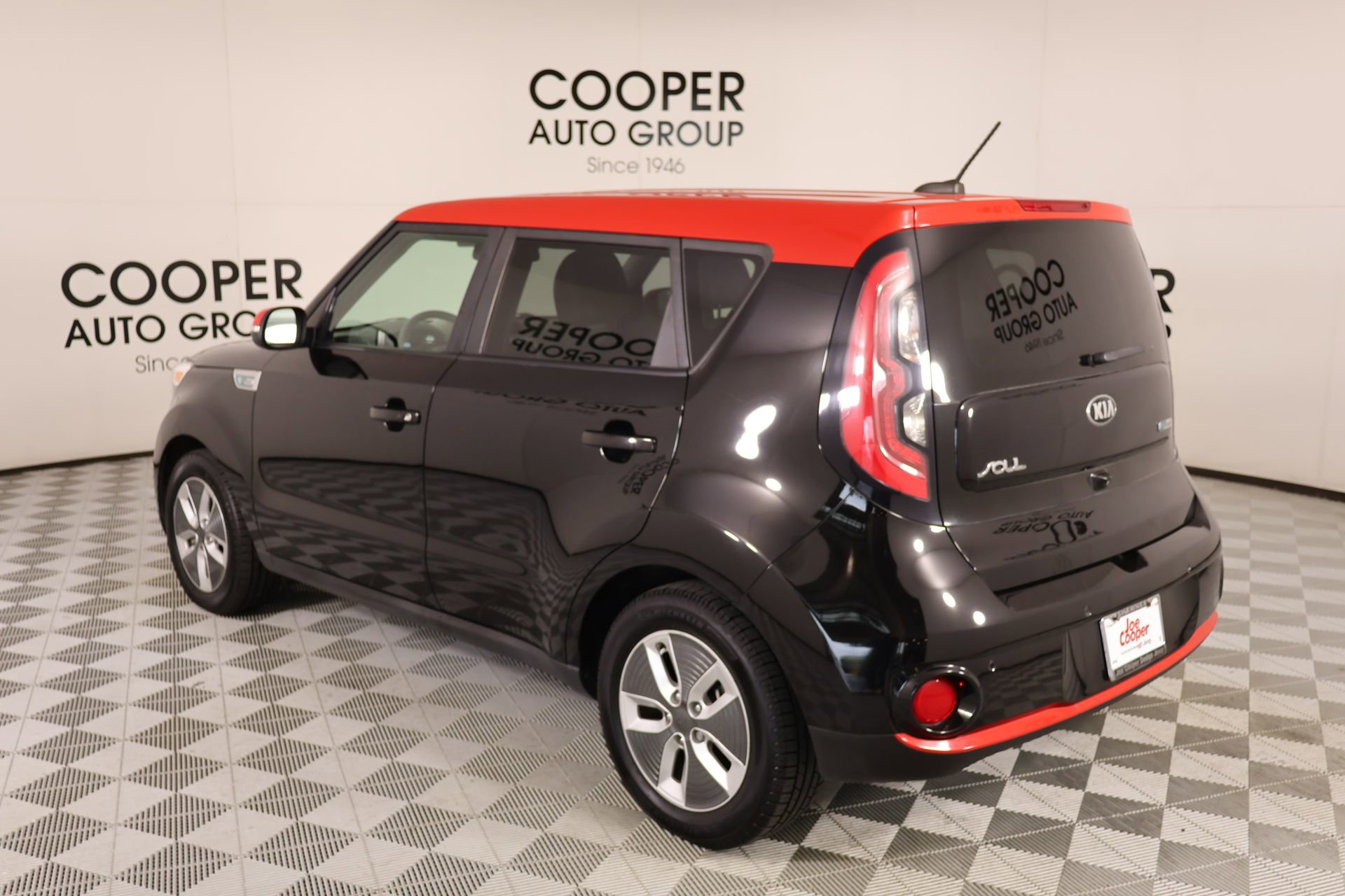 Used 2018 Kia Soul EV + image 23