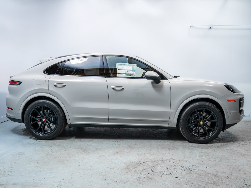 Used 2026 Porsche Cayenne Coupe AWD/4WD image 8