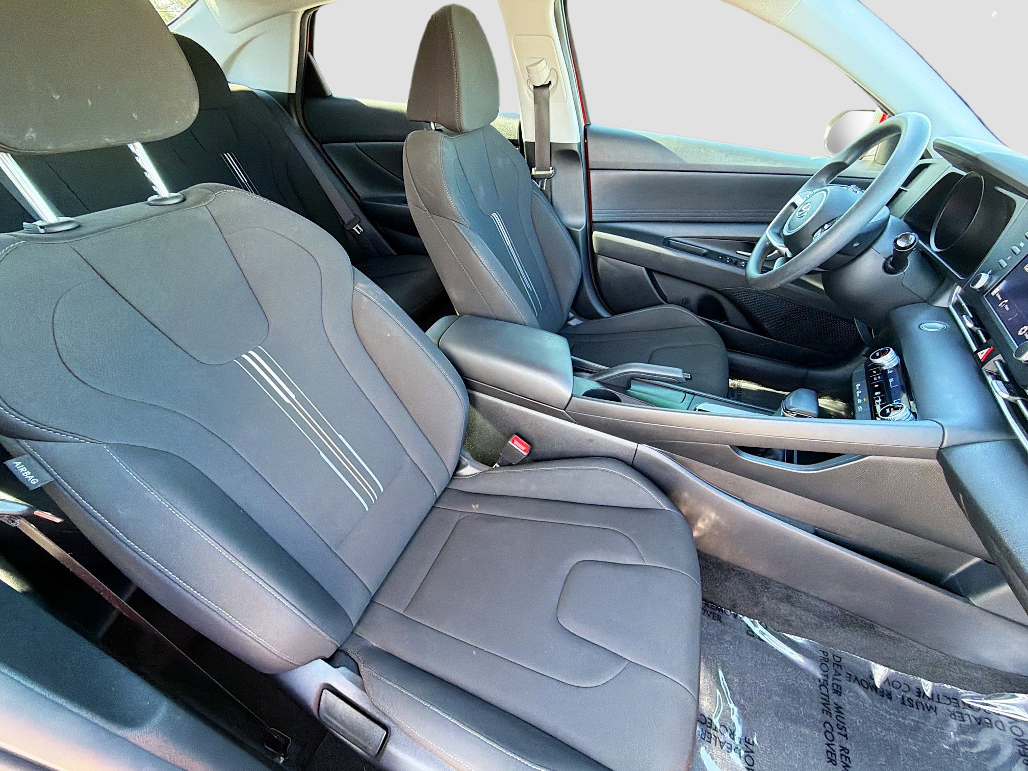 Used 2022 Hyundai Elantra SEL FWD image 13