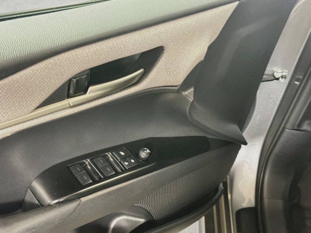 Used 2026 Toyota Camry SE w/ Multimedia Upgrade Package FWD image 18