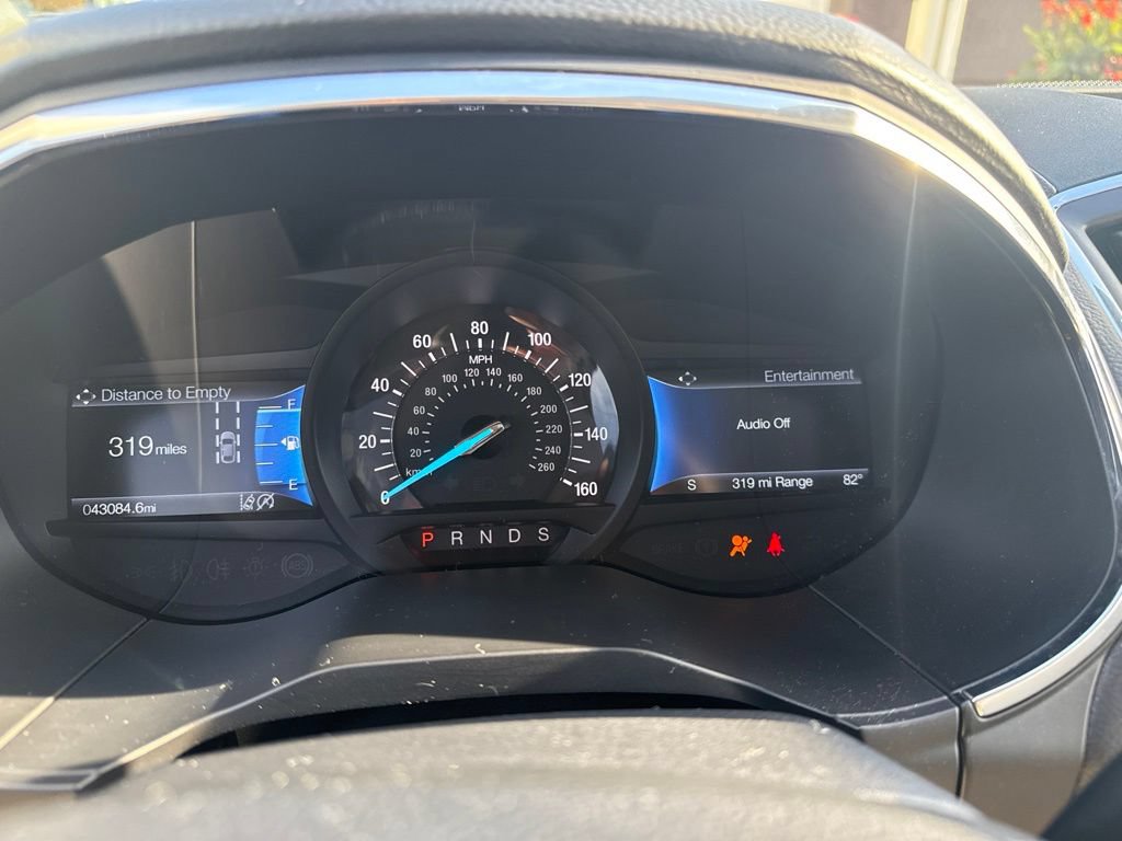 Used 2021 Ford Edge Titanium w/ Equipment Group 301A AWD/4WD image 7