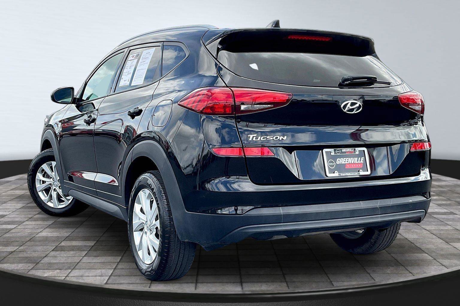 Used 2021 Hyundai Tucson Value FWD image 2