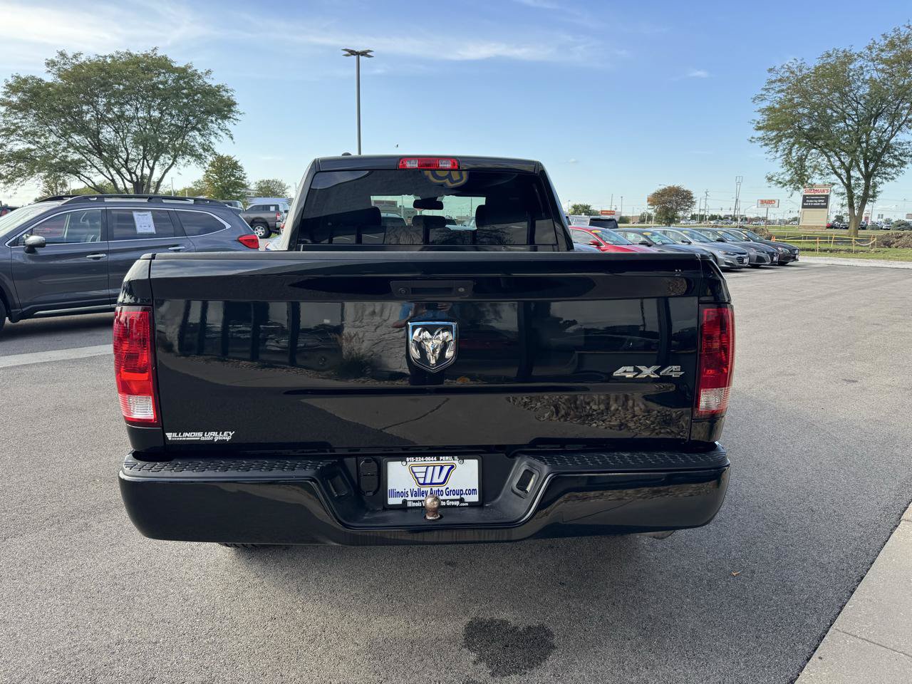 Used 2018 RAM 1500 ST AWD/4WD image 7