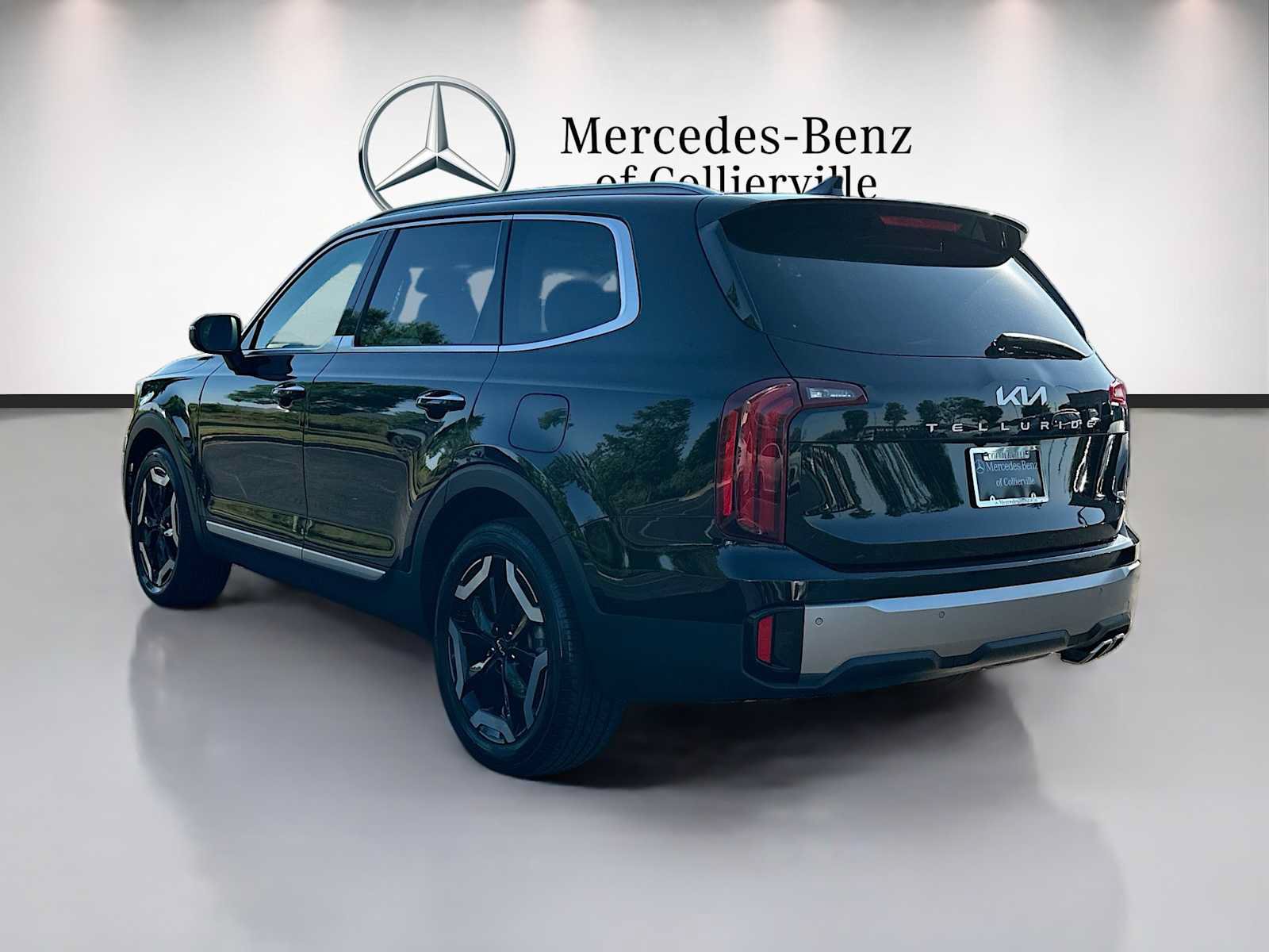 Used 2025 Kia Telluride S AWD/4WD image 7