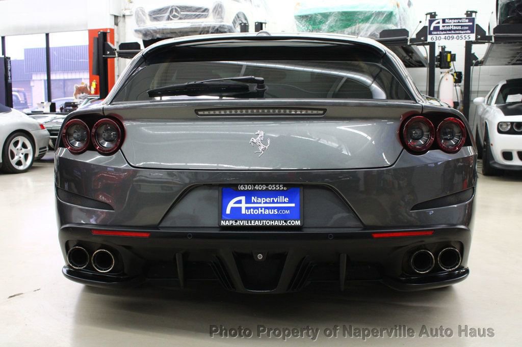 Used 2017 Ferrari GTC4Lusso AWD/4WD image 7