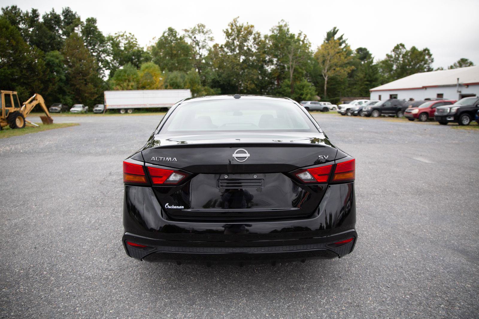 Used 2024 Nissan Altima 2.5 SV image 4