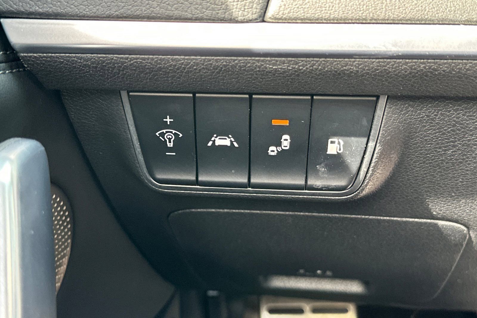 Certified 2019 Kia Stinger GT1 image 29