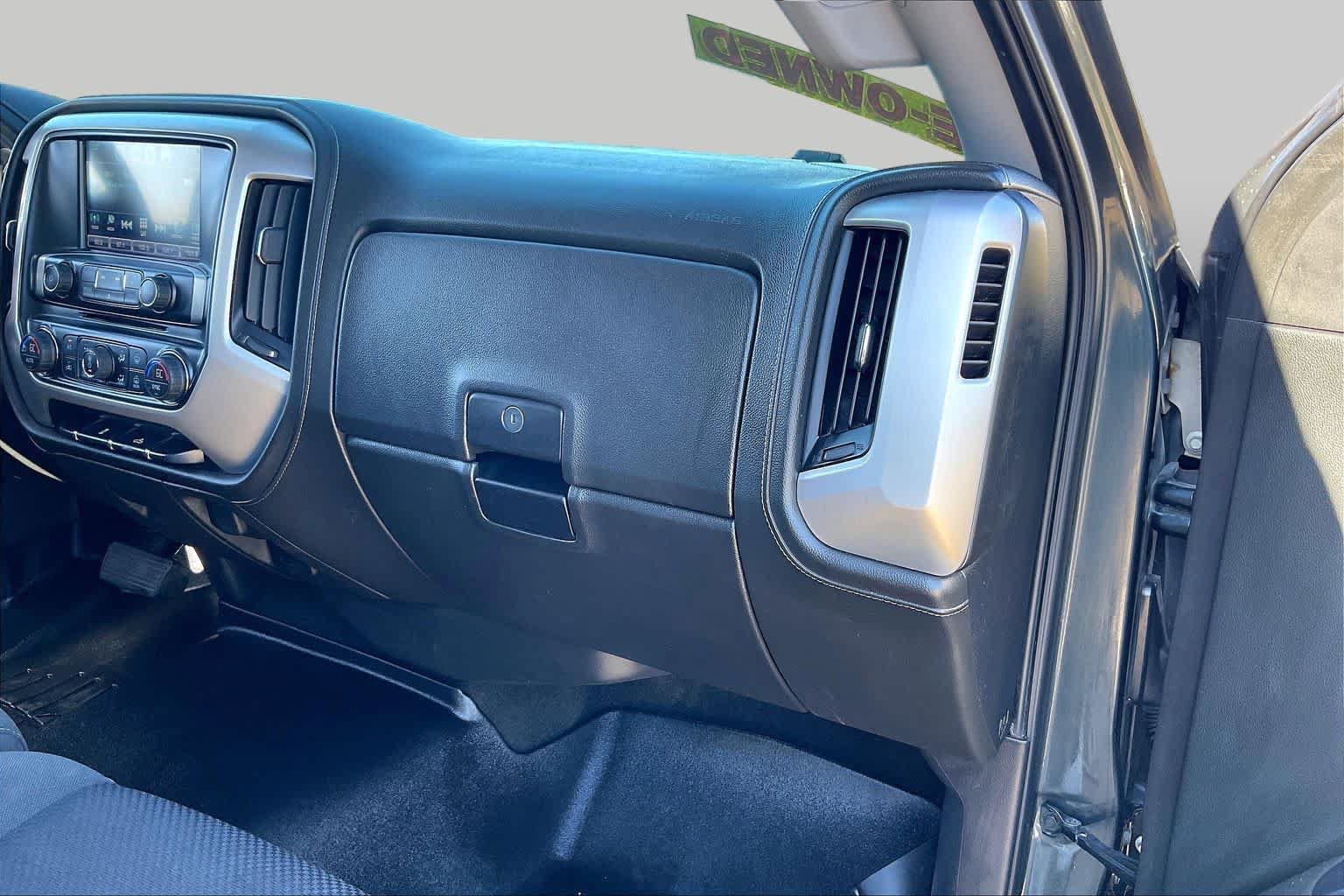 Used 2017 GMC Sierra 1500 SLE w/ SLE Value Package RWD image 17