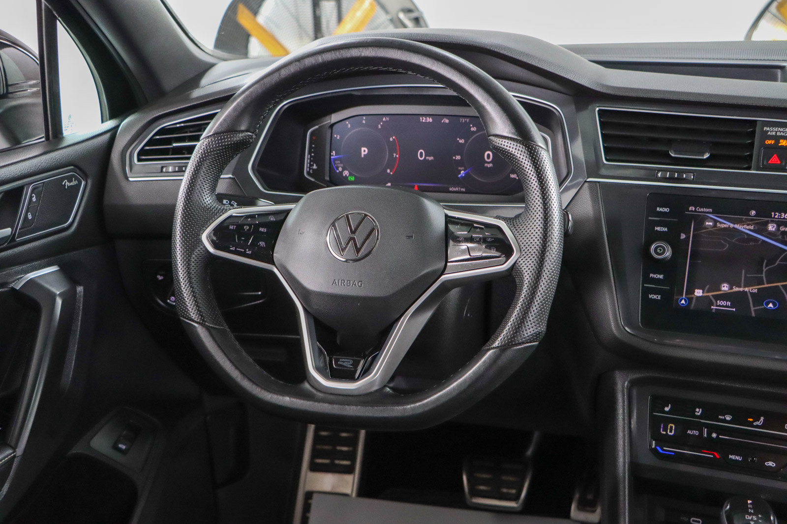 Used 2022 Volkswagen Tiguan SEL R-Line AWD/4WD image 12
