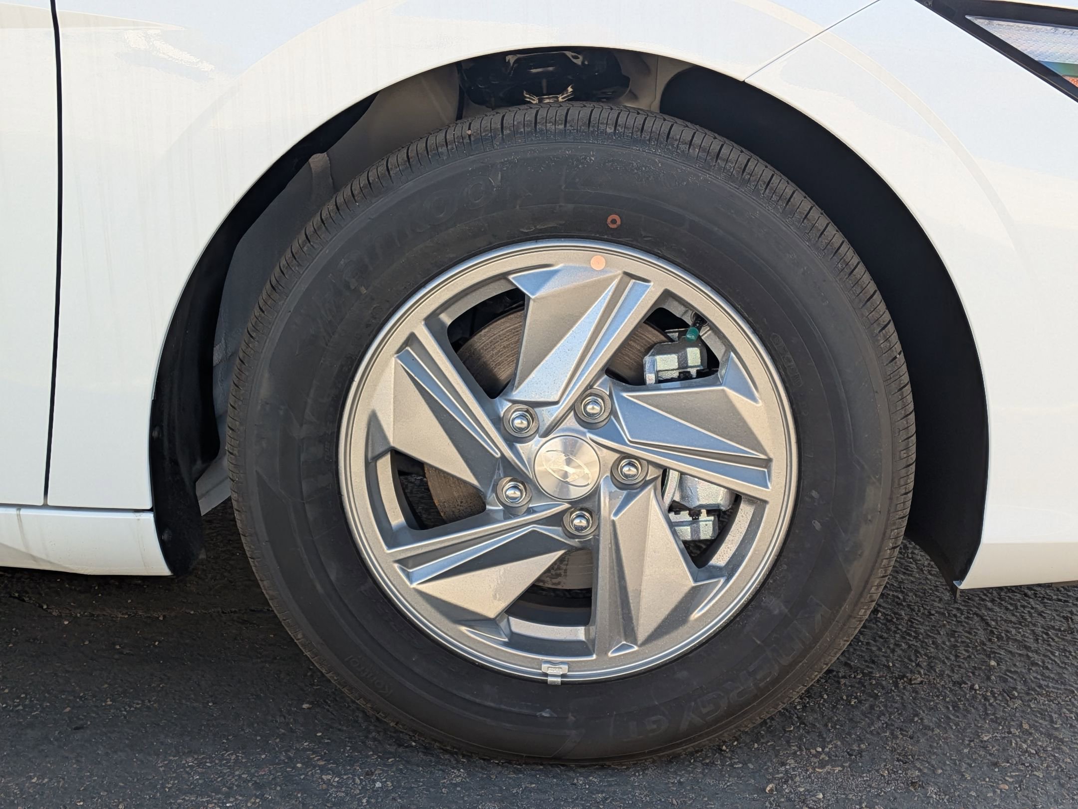 New 2026 Hyundai Elantra SE FWD image 7