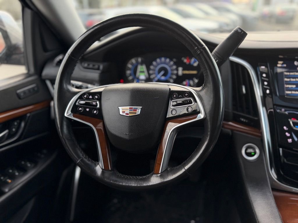 Used 2019 Cadillac Escalade Luxury image 37