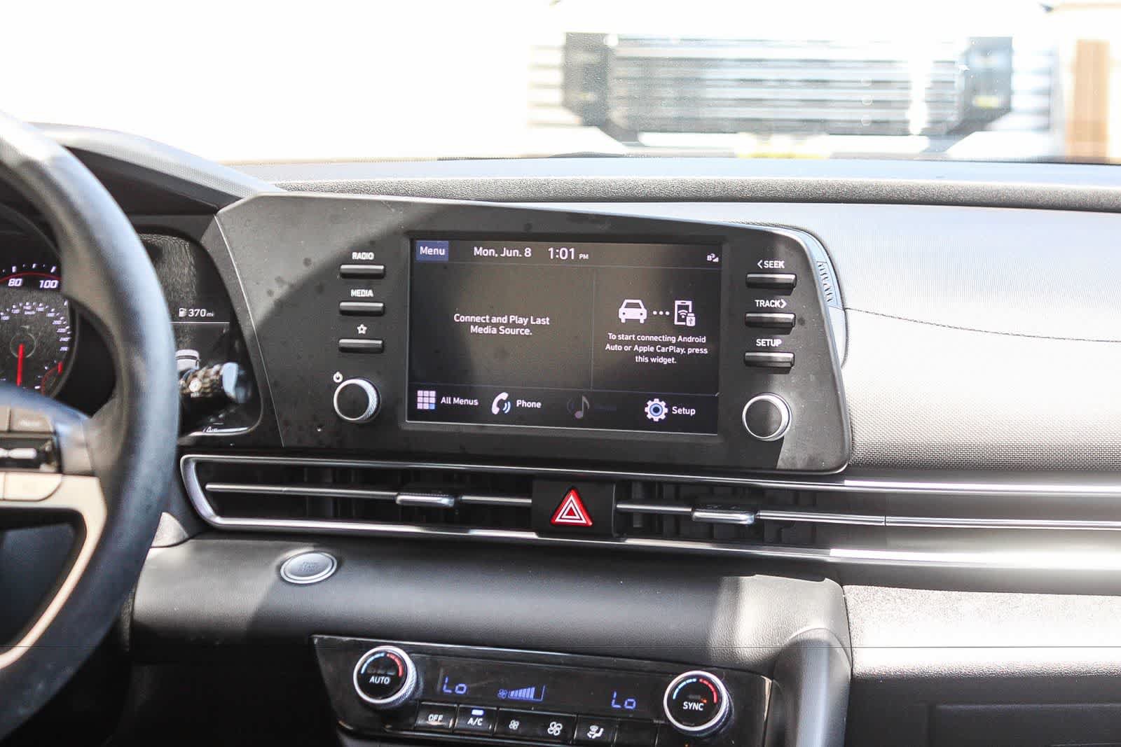 Used 2023 Hyundai Elantra SEL FWD image 18