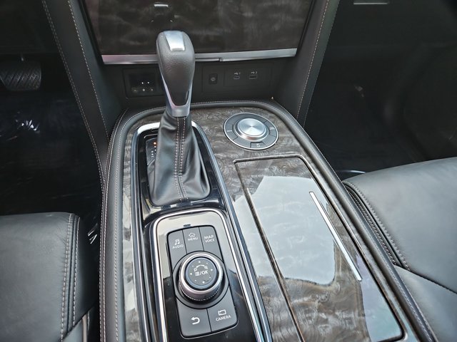 Used 2021 Nissan Armada Platinum w/ Captain's Chairs Package RWD image 18