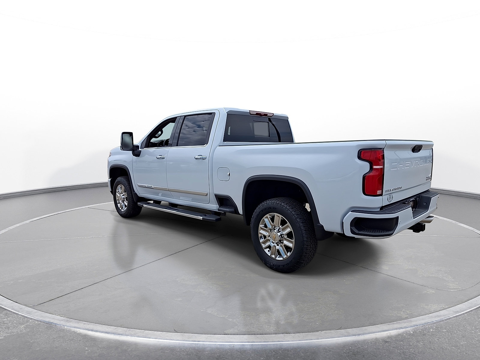 New 2026 Chevrolet Silverado 2500 High Country w/ Z71 Off-Road Package AWD/4WD image 6