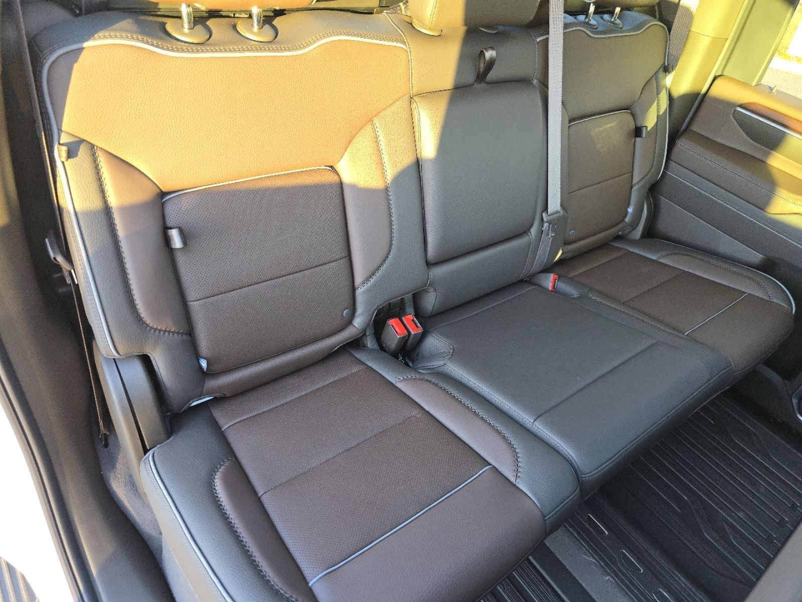 New 2026 GMC Sierra 2500 Denali w/ Denali Reserve Package image 31