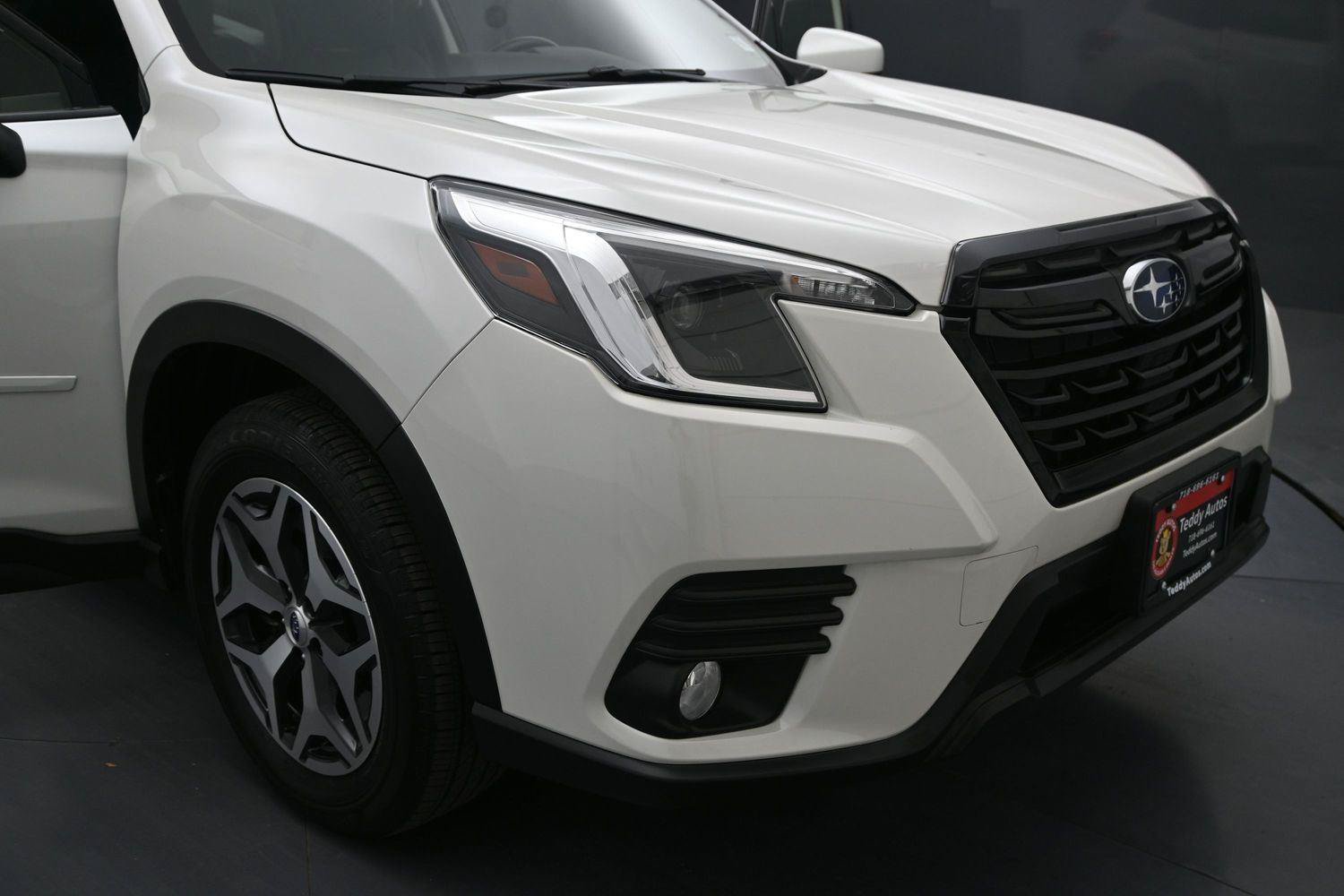 Used 2023 Subaru Forester Premium AWD/4WD image 16
