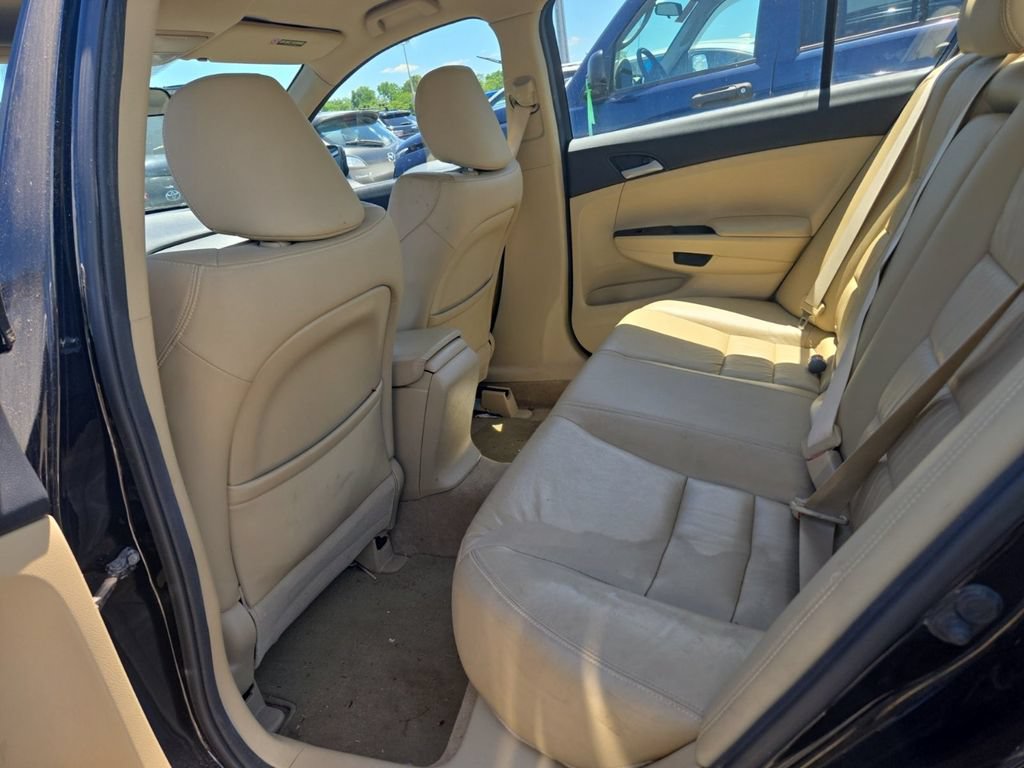 Used 2011 Honda Accord SE image 8