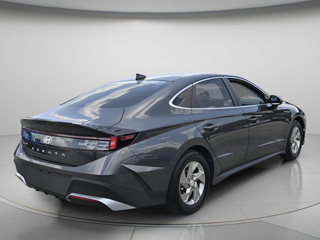 Certified 2025 Hyundai Sonata SE FWD image 7