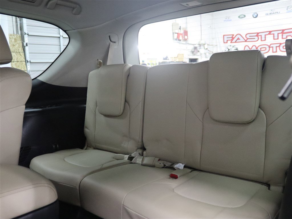 Used 2022 Nissan Armada SL w/ Captain's Chairs Package image 19