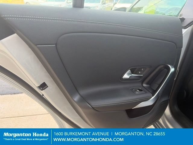 Used 2025 Mercedes-Benz CLA 250 4MATIC image 29