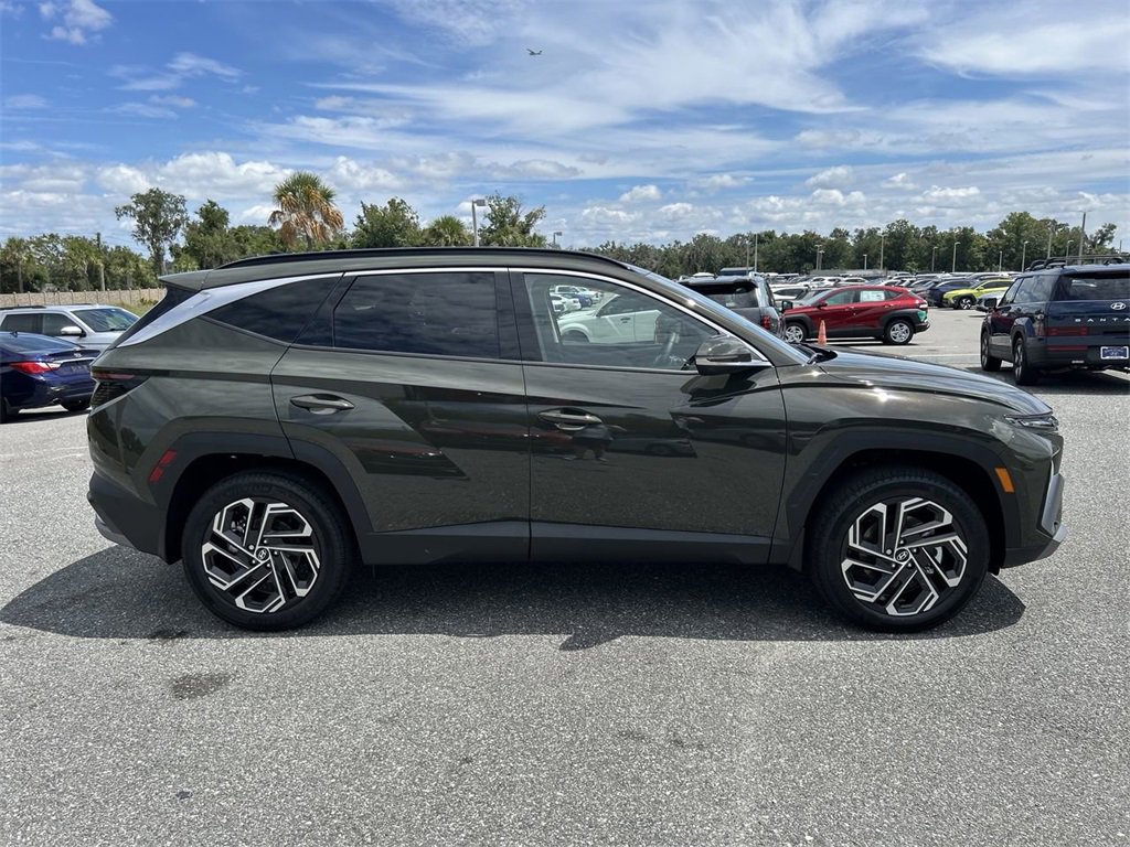 New 2025 Hyundai Tucson Limited image 9