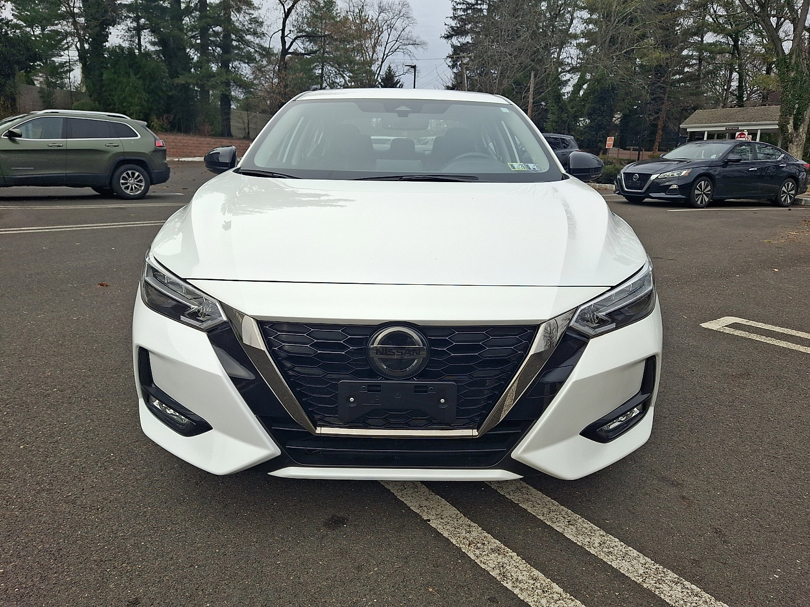 Certified 2023 Nissan Sentra SR w/ Electronics Package image 2