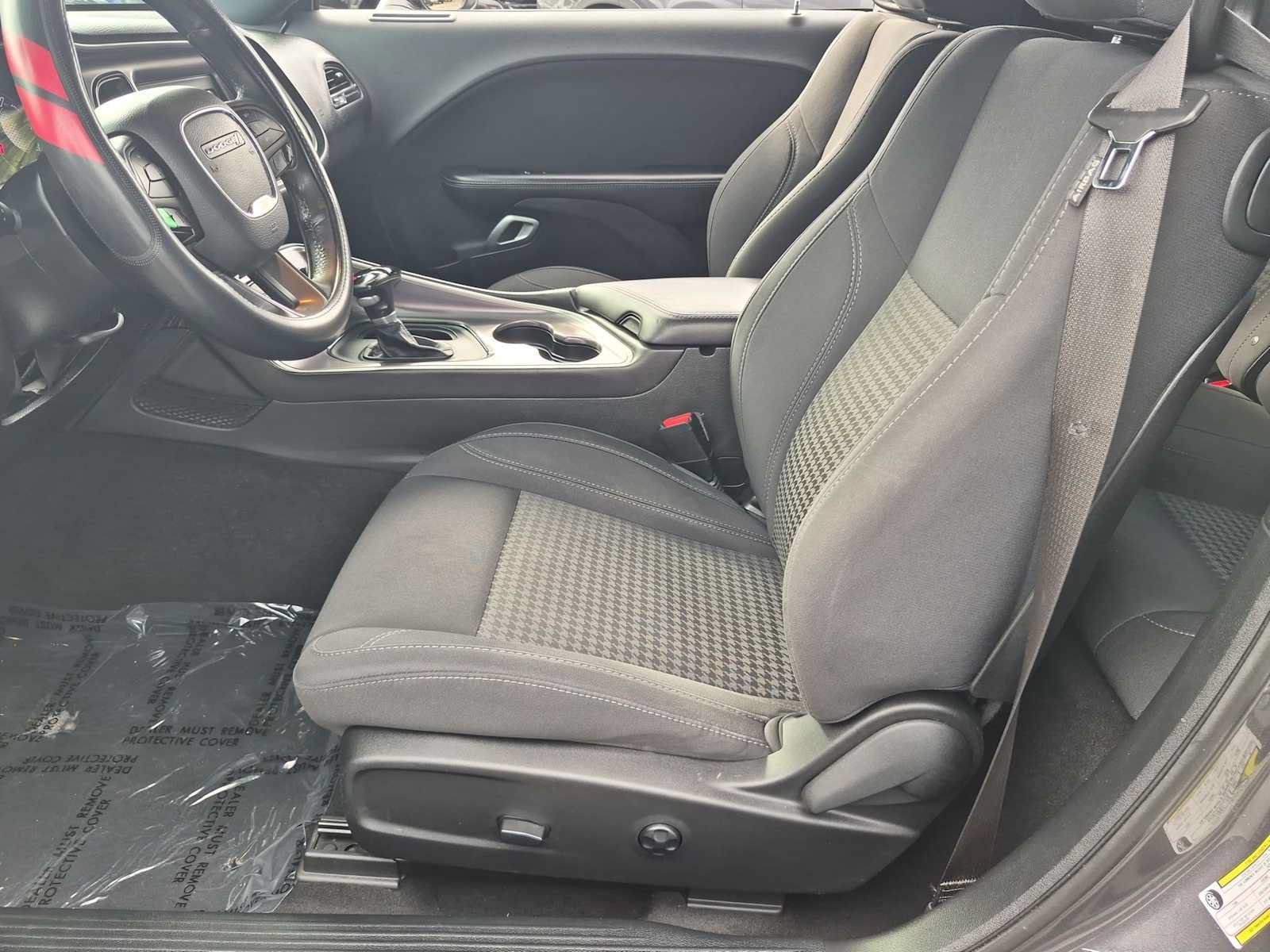 Used 2019 Dodge Challenger SXT w/ Blacktop Package AWD/4WD image 16