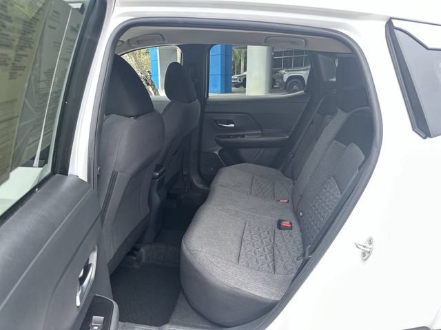 Used 2025 Nissan Kicks SV FWD image 27