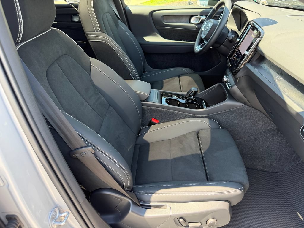 Certified 2023 Volvo C40 P8 Recharge Ultimate AWD/4WD image 15