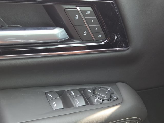 New 2026 GMC Yukon Elevation w/ Elevation Premium Package AWD/4WD image 31
