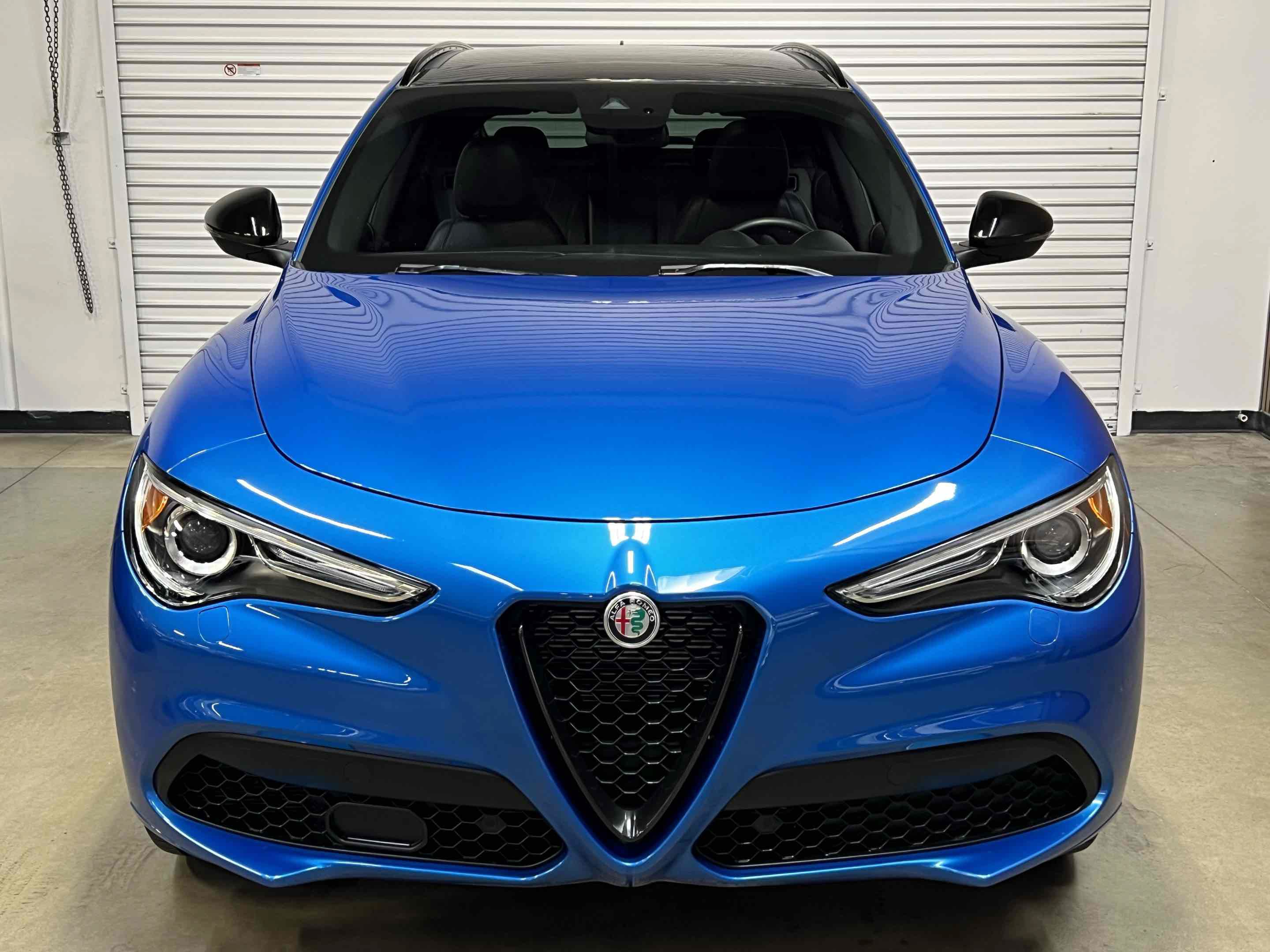 Used 2023 Alfa Romeo Stelvio Veloce AWD/4WD image 20
