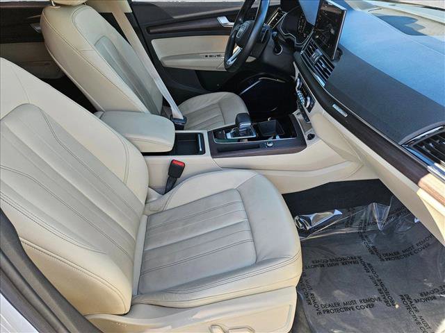Used 2021 Audi Q5 e Premium w/ Convenience Package image 19
