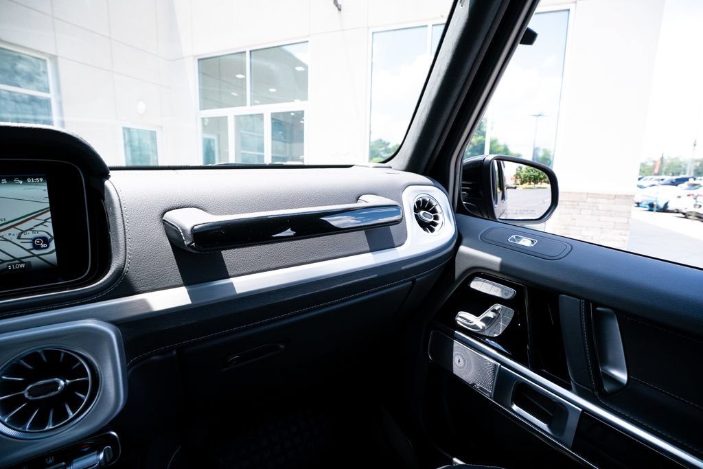 Used 2025 Mercedes-Benz G 580 w/ EQ Technology image 36